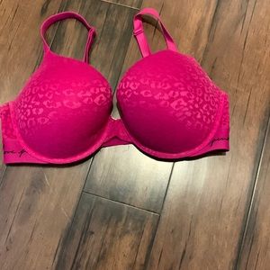 New Victoria secret bra34DD